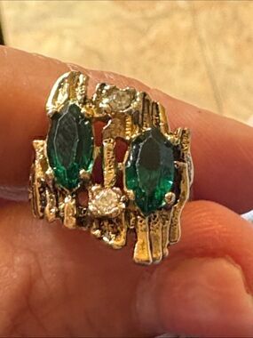 Gold-Tone Emerald Green Marquise Crystal Ring-Size 5